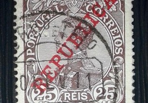 Stamp King D.Manuel II (1910) with error