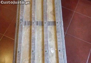 Ba Antigo de Madeira e Metal  Pea Vintage nica