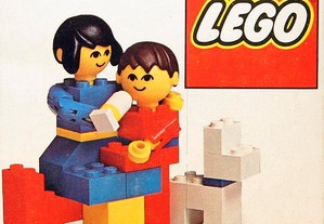 Lego 211 - Mother and Baby with Dog - 1976