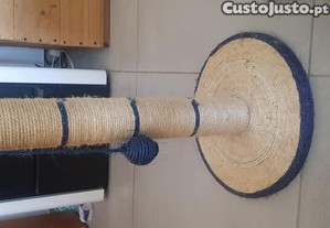 Brinquedo arranhador gato