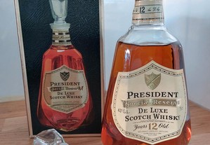 Whisky President 12 Anos Special Reserve.