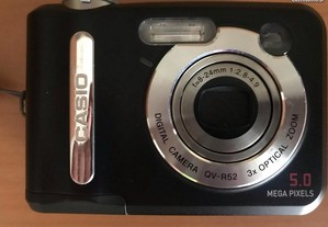 Máquina fotográfica casio qv-r52