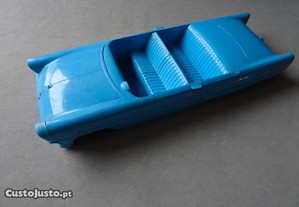 Antigo carro em plástico brinquedo português