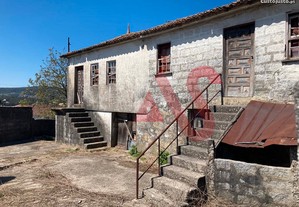 Moradia Para Restauro Em Nine, V. N. Famalicão, Braga, Vila Nova de Famalicão