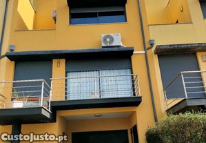 Moradia geminada T3