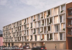 Apartamento T2 Com Varanda, Garagem E Arrumo -...