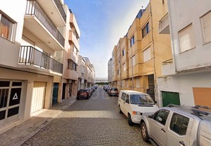 Apartamento T5 Duplex na zona das Antas no Porto