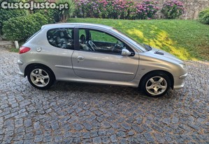 Peugeot 206 1.6 GTI NACIONAL C/REVISAO TOTAL - 02