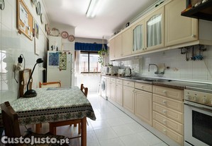 Apartamento T2 | Damaia de Cima