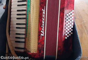 Acordeon Universal