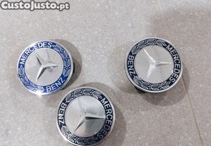 3 tampas de roda Mercedes.