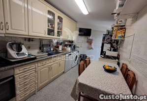 Apartamento t3 com garagem em algueirão, mem martins