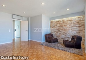 Apartamento T3 Renovado Em Pedrouços, Maia