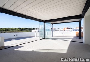 Apartamento T2 duplex com terraço vista rio no Alto de Algés