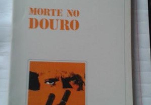 Morte no Douro, de Modesto Navarro.
