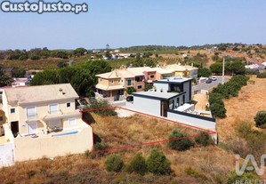 Terreno para construção T3 em Odiáxere de 300,00 m²