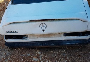 Mala Mercedes 190