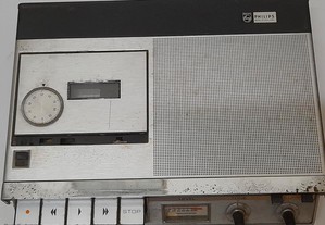 Gravador cassetes vintage Philips anos 70/80 com mala própria