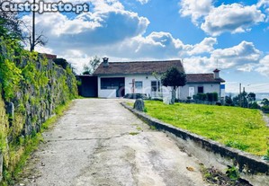 Moradia T3 Localizada Em Lemenhe