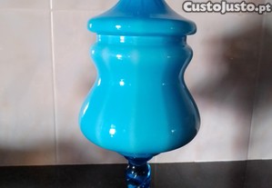 Jarro verde e pote azul