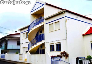 Apartamento T0 - Cama de casal, wc completo e cozinha