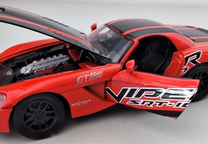 * Miniatura 1:24 DODGE VIPER GT RACING (2003)