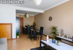 Apartamento T1 R/Chão
