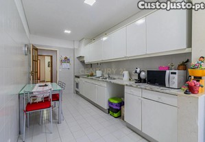 Apartamento T2 Com Logradouro Em Lomar