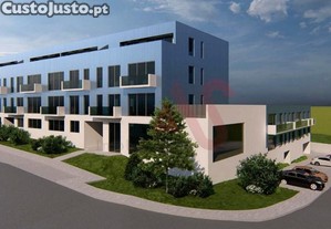 Loja Com 209 M2 No Empreendimento, Porto, Felgueiras