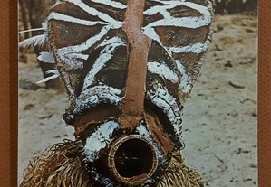 Geographica: Máscaras de Angola - Espírito Santo nas Ilhas - Porto Covo (1969)