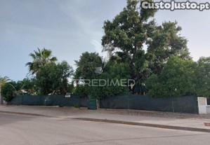 Moradia t2 térrea com piscina em vale navio, albufeira