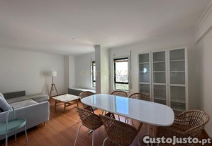 Apartamento mobilado e equipado no centro do Feijó