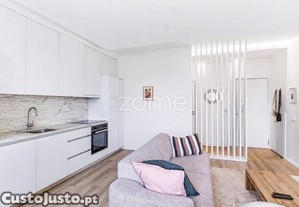 T3 Totalmente Remodelado C/ Suite, Varanda E...