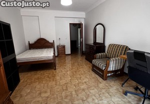 Quarto para estudante perto da U. Minho