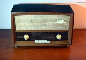 Radio a Válvulas com FM - Funciona