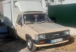 Toyota Hilux C/contentor