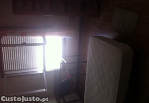 Quarto na Rua Carlos Seixas em Coimbra para estudante(M)