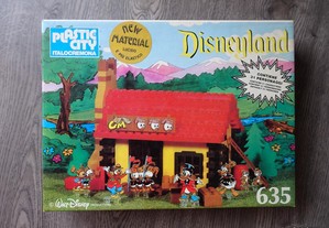 Plastic City - Disneyland (nunca brincado)