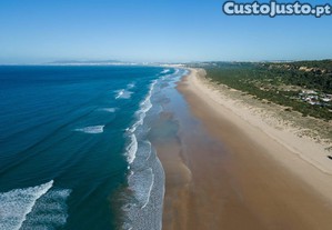 Moradia T4 térrea na Herdade da Aroeira (Charneca da Caparica)