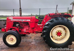 Trator International 454 para peas