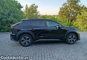 Toyota bZ4X Premium - Confort pack - 23