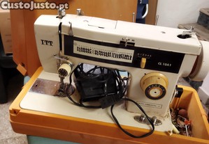Máquina de costura