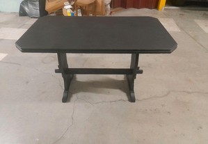 Mesa pinho pintada a preto