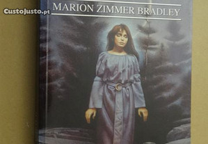 "A Senhora de Avalon" de Marion Zimmer Bradley