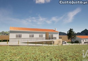 Terreno Agrícola em Cela