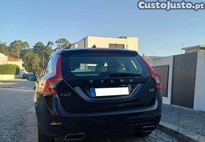 Volvo V60 D5 225cv G-8vel Nacional livro revisoes - 16