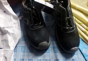 Sapatos biqueira de aço