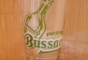 Copo antigo em vidro com publicidade dos sumos BUSSACO ( rótulo verde )