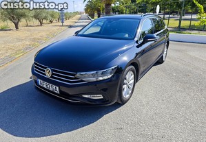 VW Passat Variant 2.0 Business AUT - 21