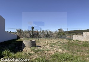 Terreno Urbano de 1.345 m em Toxofal de Baixo, Lourinh